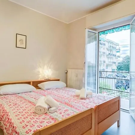 Vacation 100 Meters From The Beach!