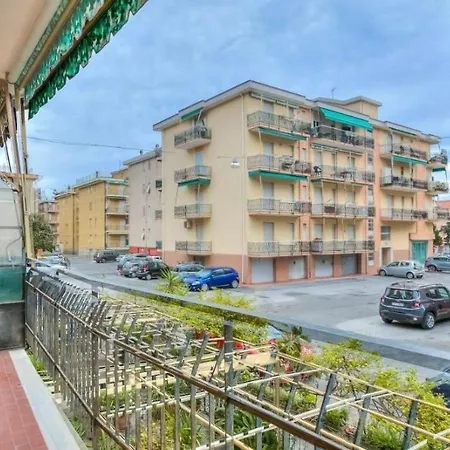 Apartamento Vacation 100 Meters From The Beach! *