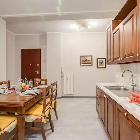Vacation 100 Meters From The Beach! Appartamento