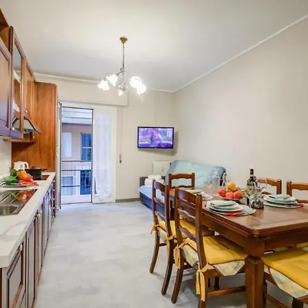 Vacation 100 Meters From The Beach! * Pietra Ligure