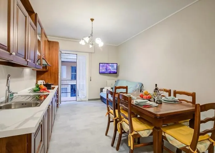 Vacation 100 Meters From The Beach! * Pietra Ligure