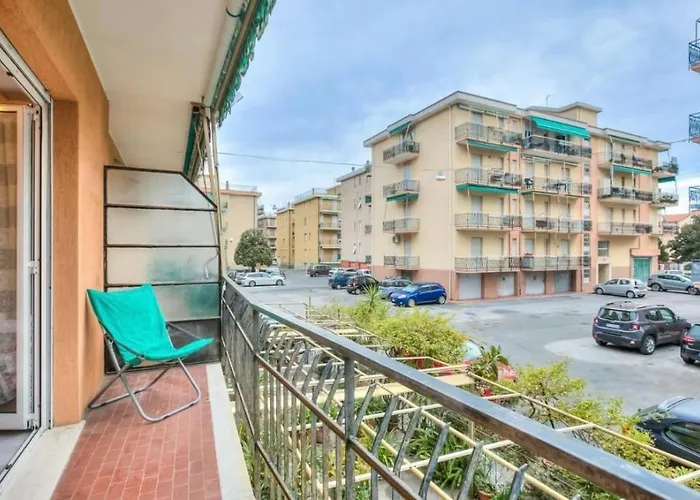 Appartement Vacation 100 Meters From The Beach! Pietra Ligure